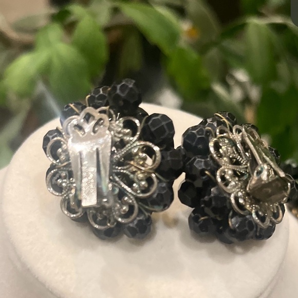 Alice Caviness Vintage Beaded Necklace & Clip-on Earrings Set - 1950s signed - Picture 5 of 6